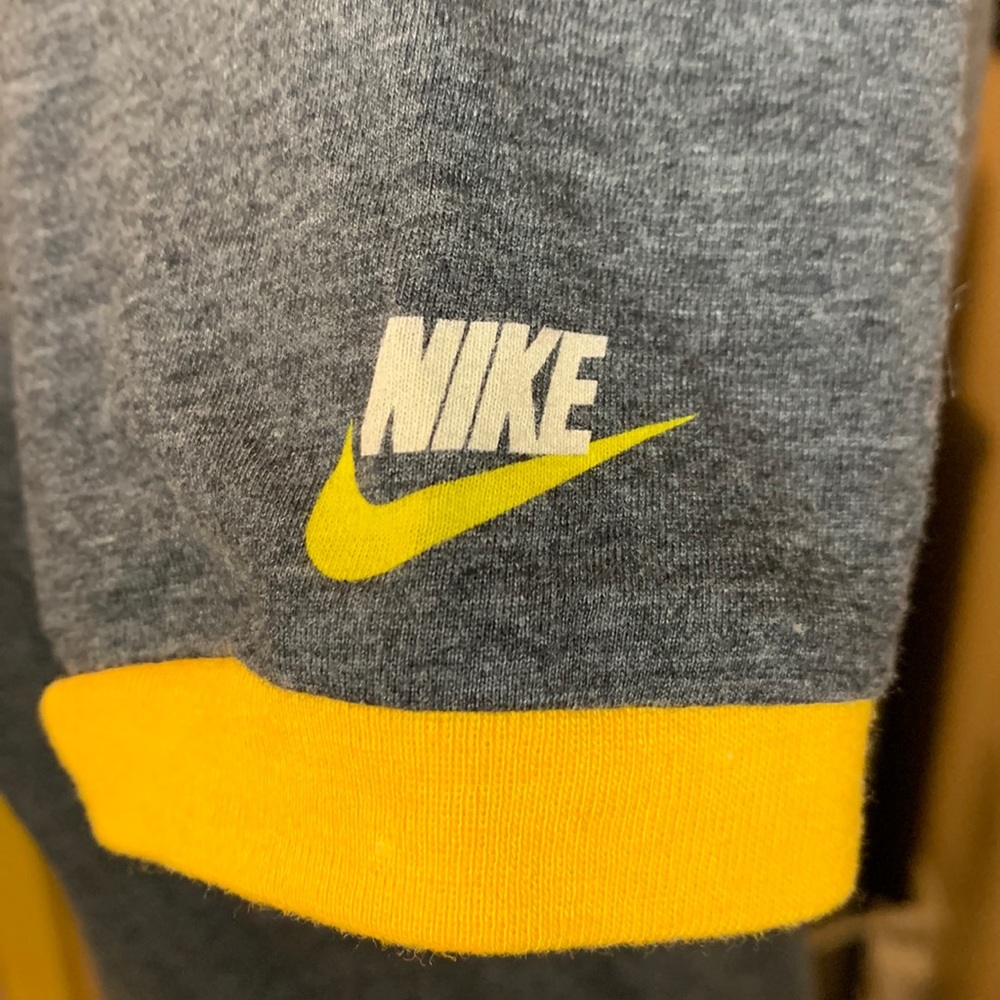 Nike Cooperstown Collection Pittsburgh Pirates Slim Fit Short-Sleeved T-shirt - Picture 5 of 9